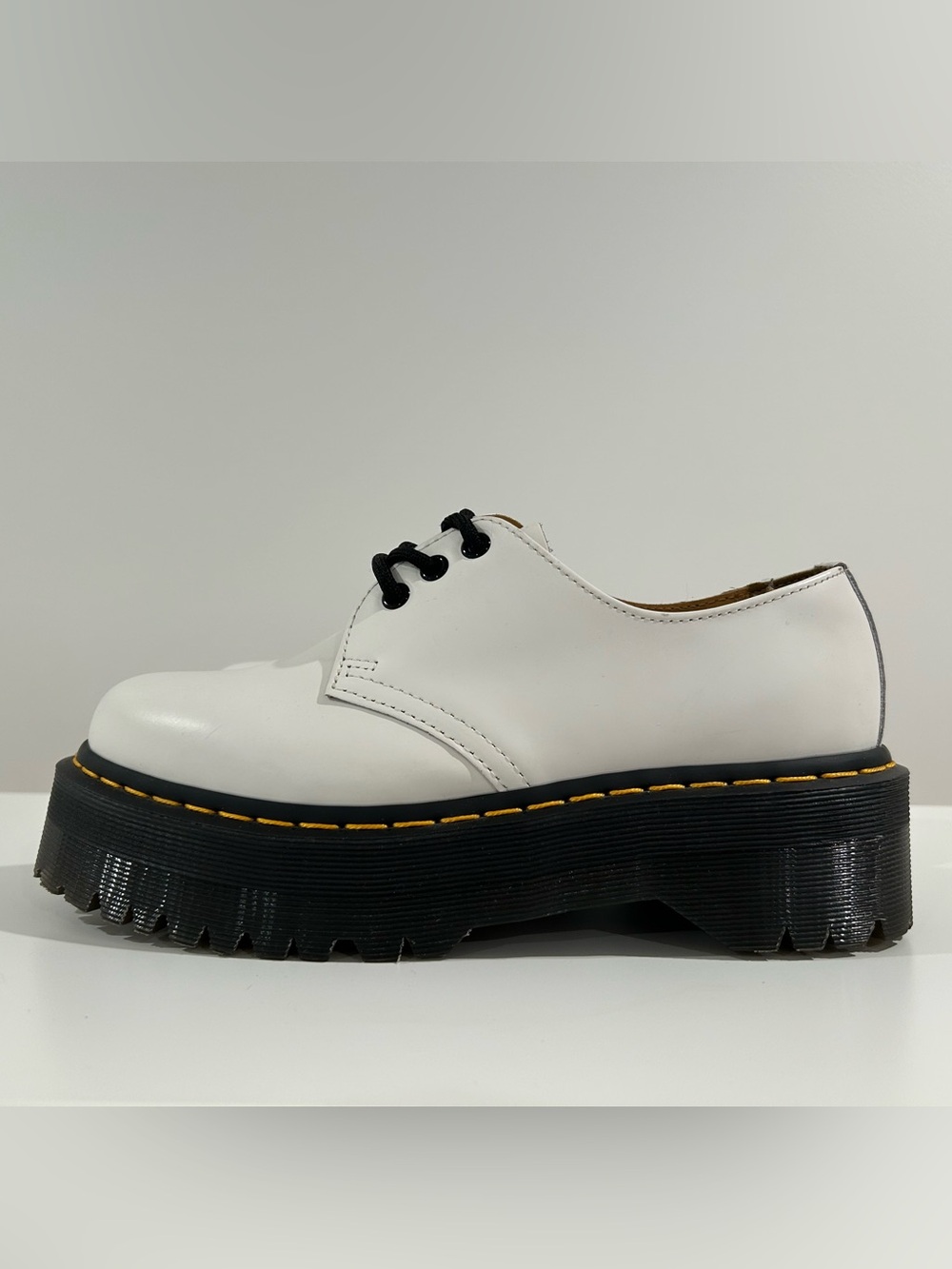 Dr. Martens 1461 Quad White Platform Oxford Shoes Women’s 8 EU 39